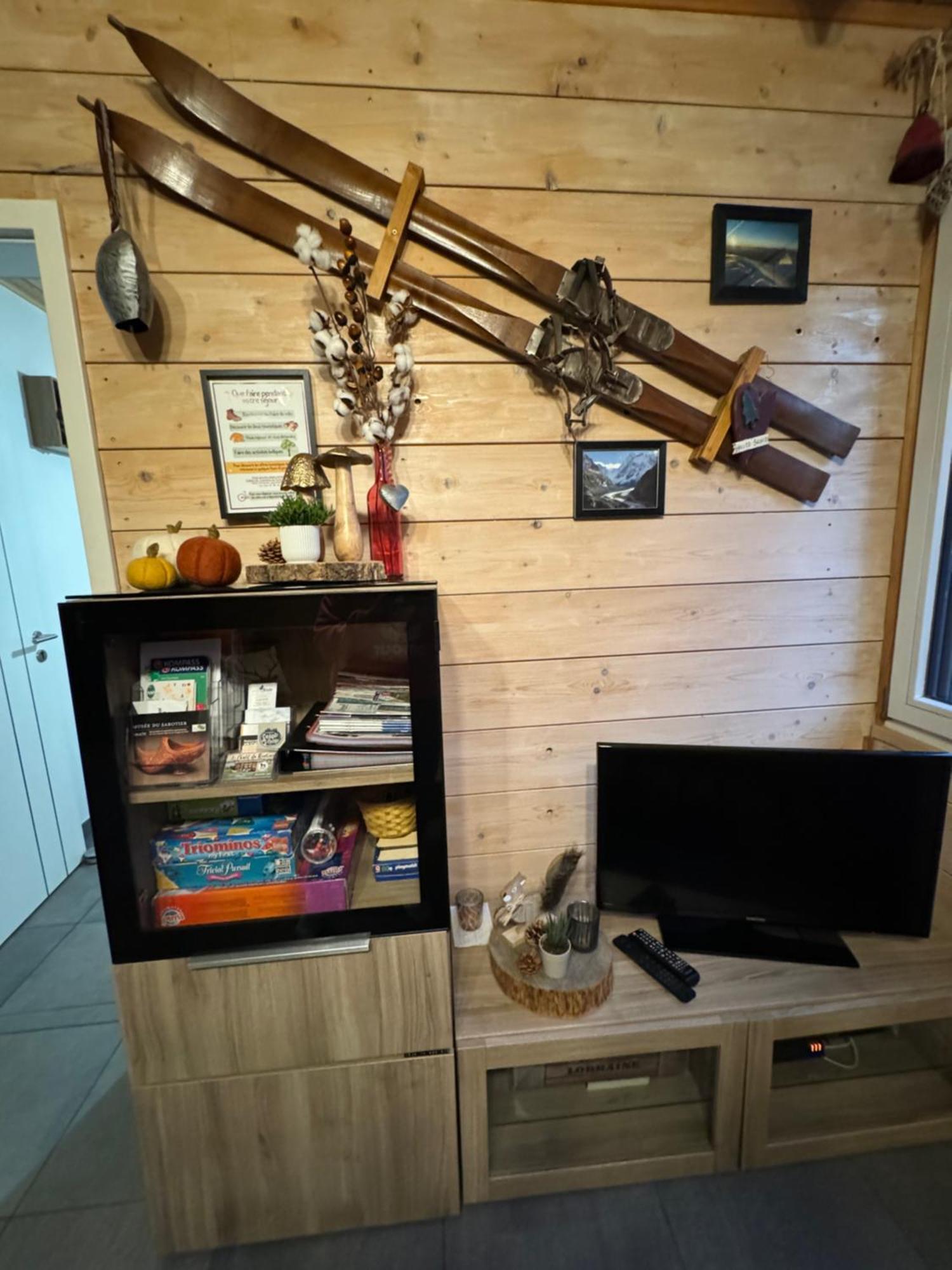 Le Chalet Du Bonheur A Soucht Luaran gambar